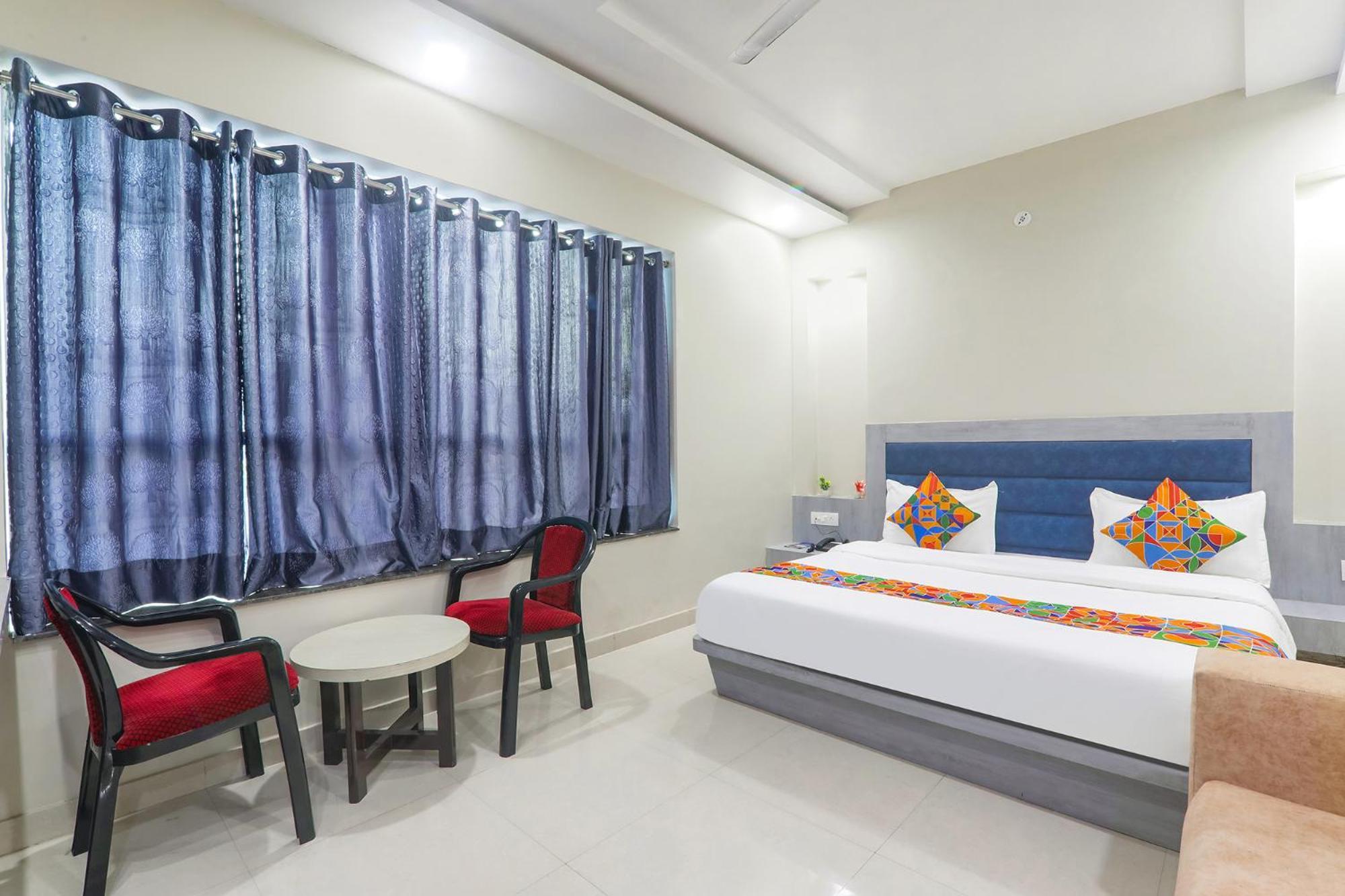 Fabexpress Grand Inn I Chinhat Esterno foto